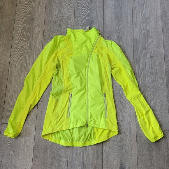 Lululemon Light Training Jacket - Picture 1 of 3